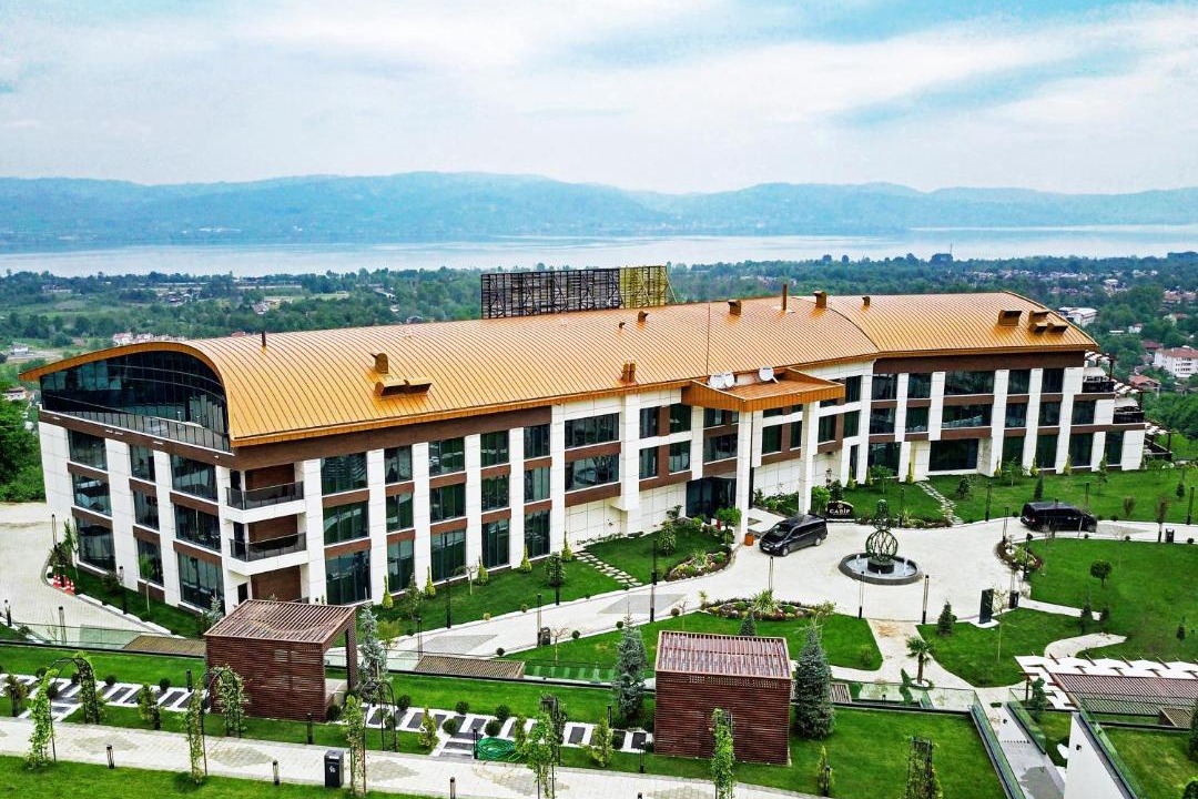 Photo of Others in Yanik