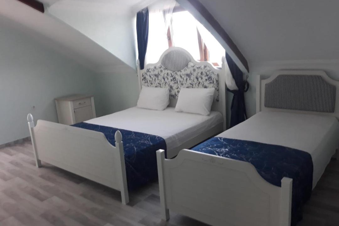 Photo of Bedroom in Ezine