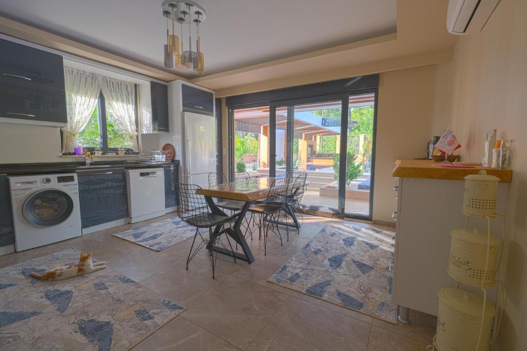 Photo of Livingroom in Cirali