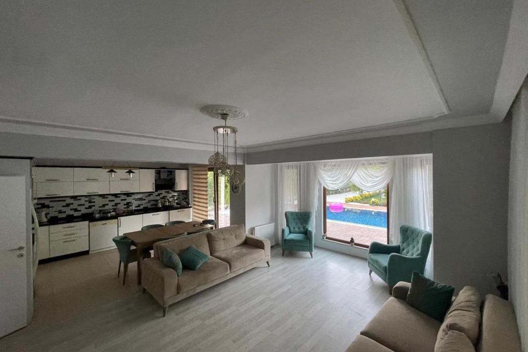 Photo of Livingroom in Yanik