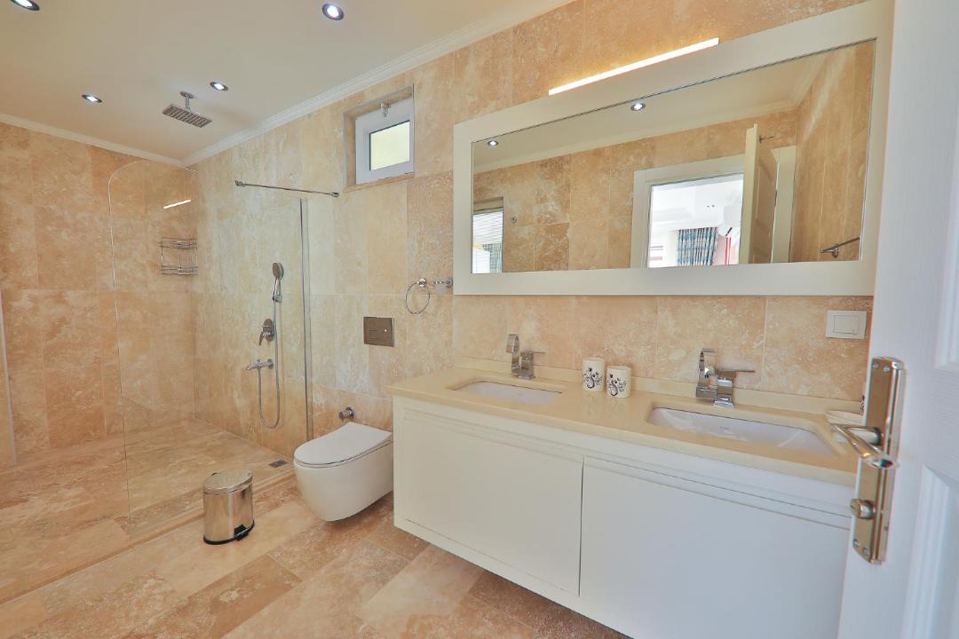 Photo of Bathroom in Islamlar