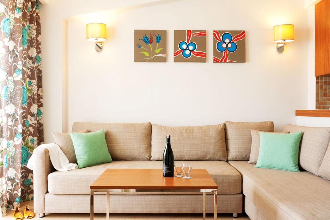 Photo of Livingroom in Side