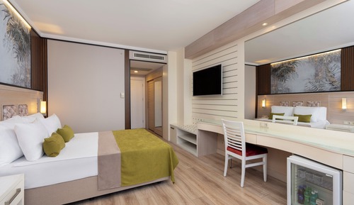 Triple Side Sea View Room