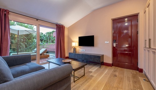 Honeymoon Double Room, Pool Access