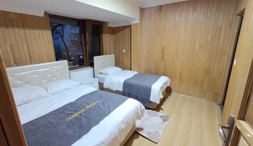 Family Apartment, 2 Bedrooms, 2 Bathrooms, Lake View