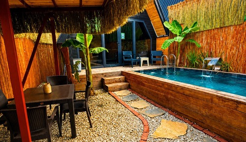 Elite Bungalow