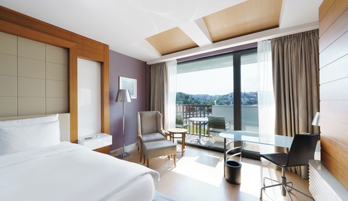 Deluxe Room, 1 King Bed, Marina View