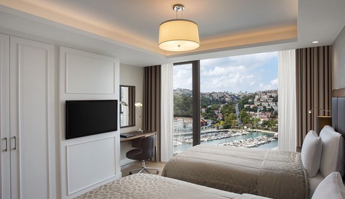 Room, 2 Bedrooms
