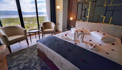 Standard Room with Lake View