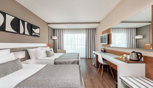 Standard Triple Room, Partial Sea View