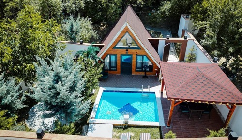 Bungalow 12 With Private Pool