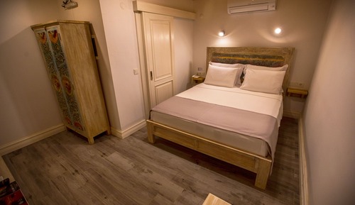 Standard Room No:7