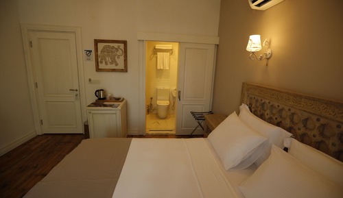 Classic Room No: 2