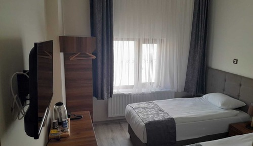 Economy Twin Room
