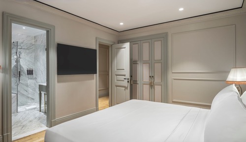 Suite, 1 King Bed, City View (Pera)