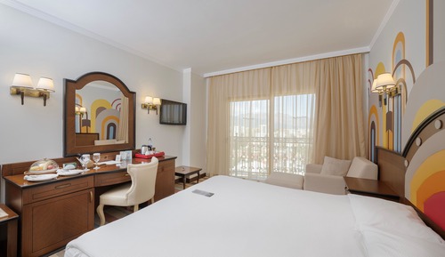 Deluxe Room, City View