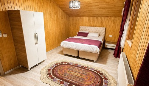 Penthouse, 2 Bedrooms, Lake View