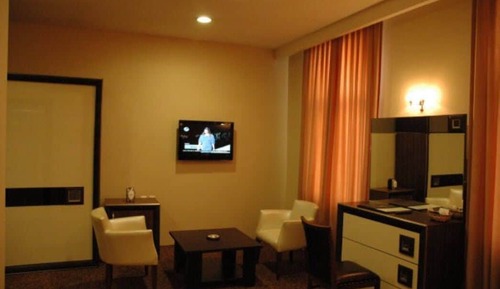 Suit Room