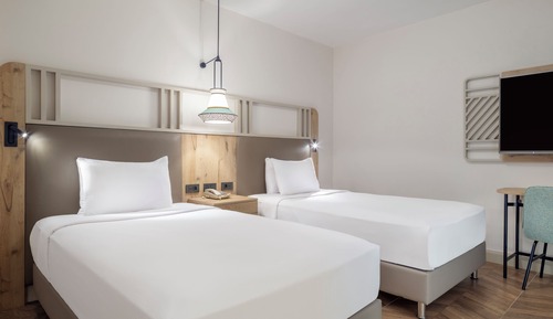 Family Room, 1 King Bed, Terrace