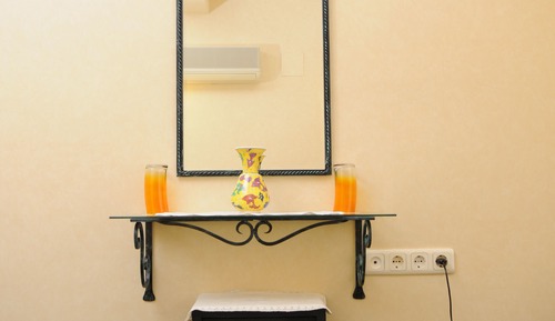 Basic Double or Twin Room, 1 Bedroom, Private Bathroom