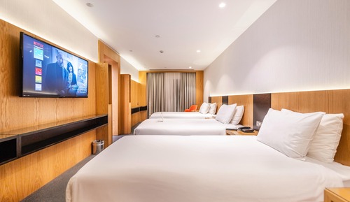 Junior Room, Multiple Beds