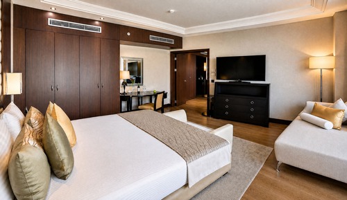 Corner Suite 2+2
