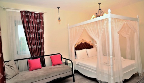 Premium Quadruple Room