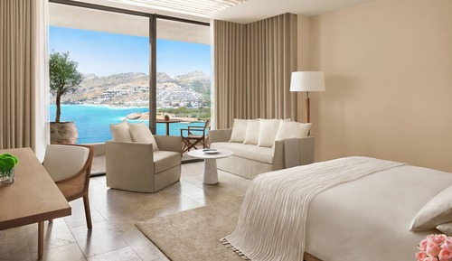 Deluxe Room, 1 King Bed, Sea View