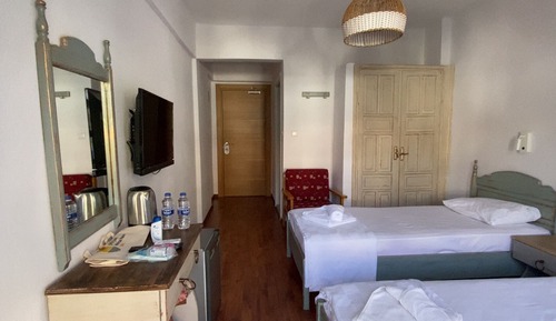 Standard Triple Room, Partial Sea View, Beachfront