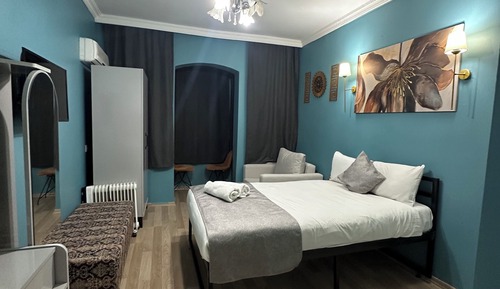 Classic Triple Room, City View