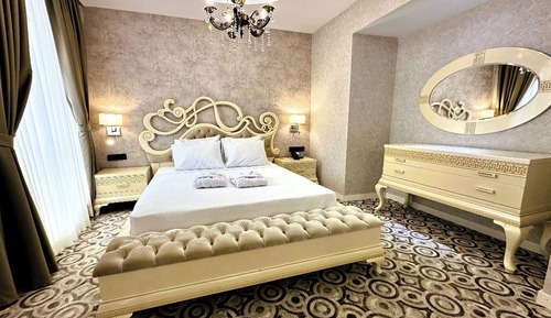Presidential Room