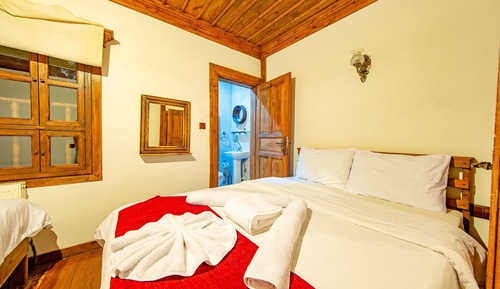 Family Room, Non Smoking, Garden View