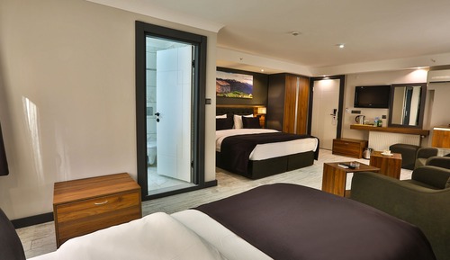 Family Room, City View