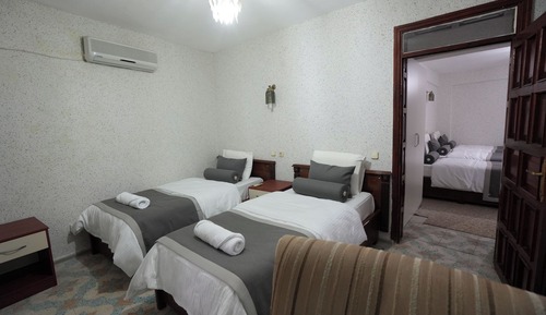 Family Suite, Connecting Rooms (6 People)
