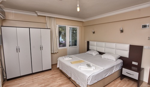 Deluxe Double Room, Pool View