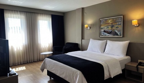 Executive Suite