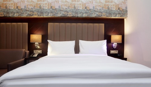Family Room, 1 Queen Bed with Sofa bed