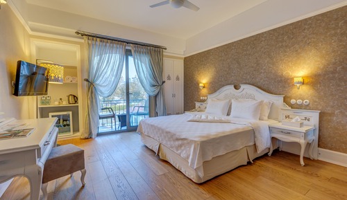 Deluxe Double Room, Balcony
