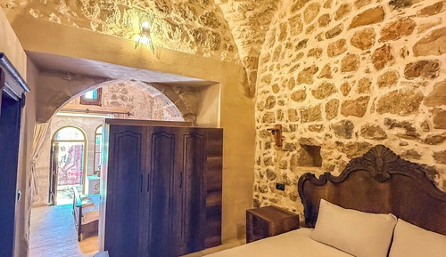 Deluxe Double or Twin Room, Courtyard View