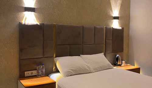 Economy Room