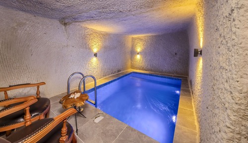 Romantic Studio Suite, Private Pool