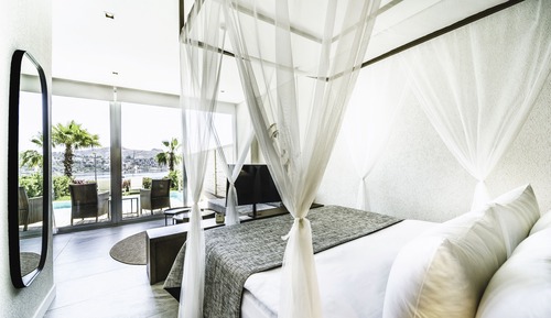 Exclusive Suite, 2 Bedrooms, Private Pool, Sea View