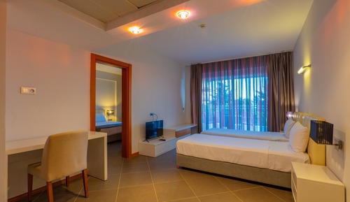 Family Room (1)
