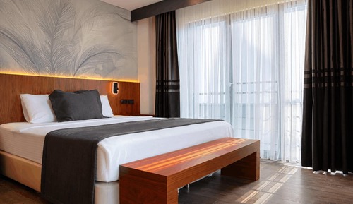 Suite, 1 King Bed, Non Smoking, Jetted Tub