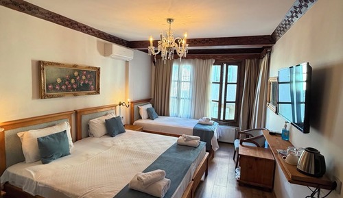 Standard Double or Twin Room, Garden View