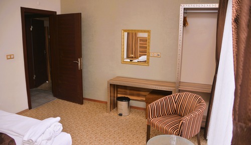 Family Room, Garden View