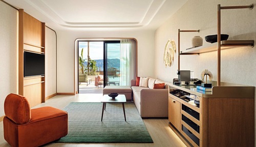 Xo Suite NO: 2