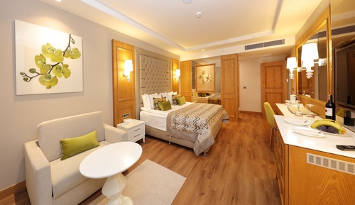 Deluxe Suite, Sea View