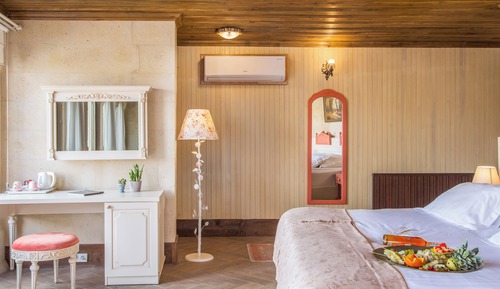 King Stone Suite