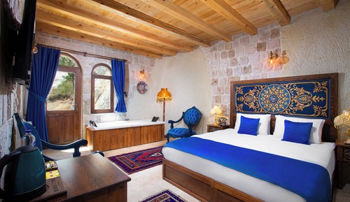 Luxury Room, Balcony, Mountain View